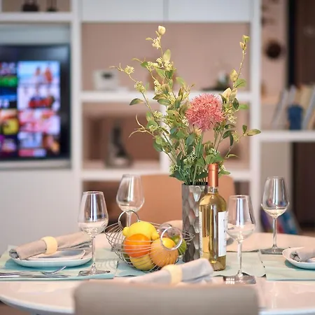 Summer Memories N Pools Daire *