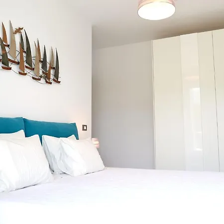 Summer Memories N Pools * Navodari