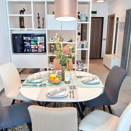 Daire Summer Memories N Pools *