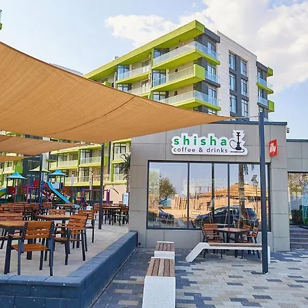 Summer Memories N Pools 公寓 *