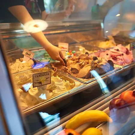 Summer Memories N Pools Năvodari