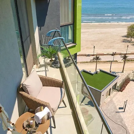 Summer Memories N Pools *