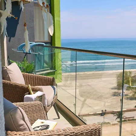 Summer Memories N Pools *