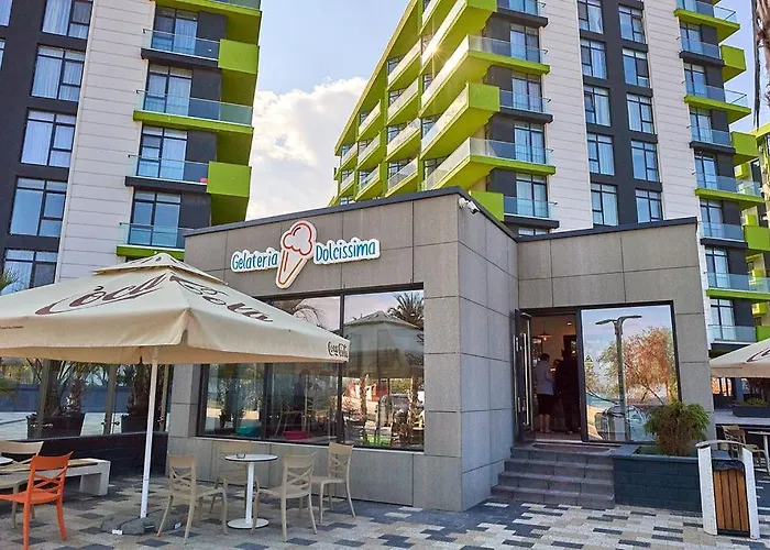 Summer Memories N Pools