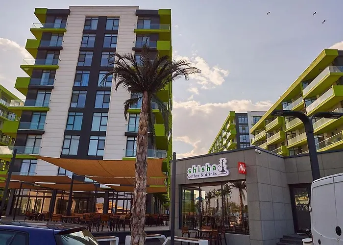 Summer Memories N Pools